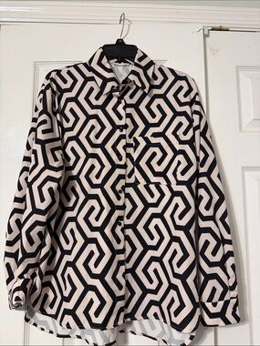 Geometric Black & Cream Button-Front Blouse